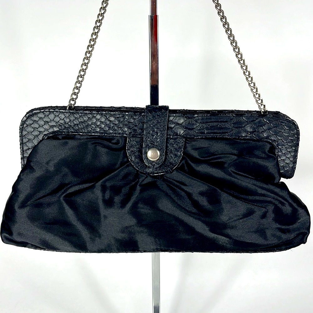 VINTAGE RED HERRING CLUTCH BAG